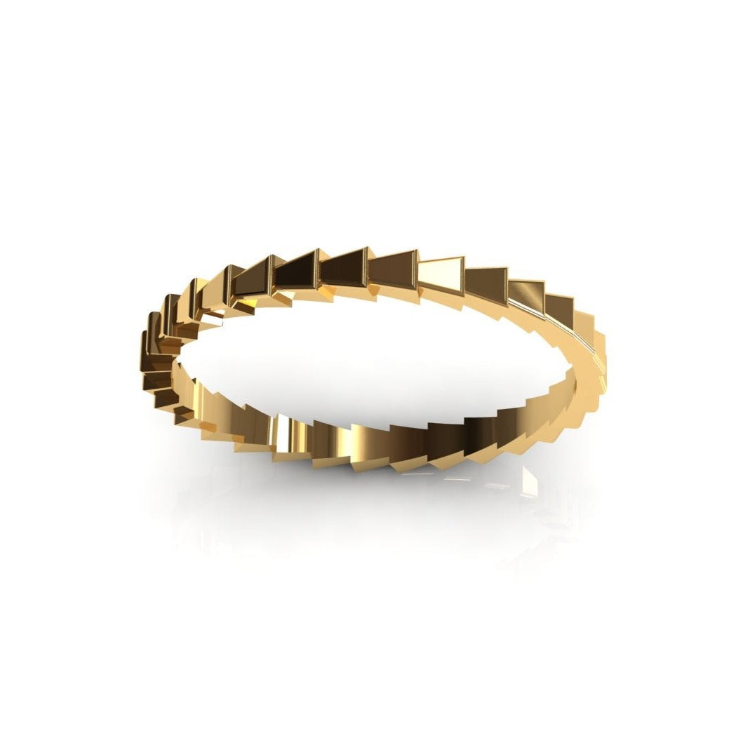 14k gold snake-skin ring detail