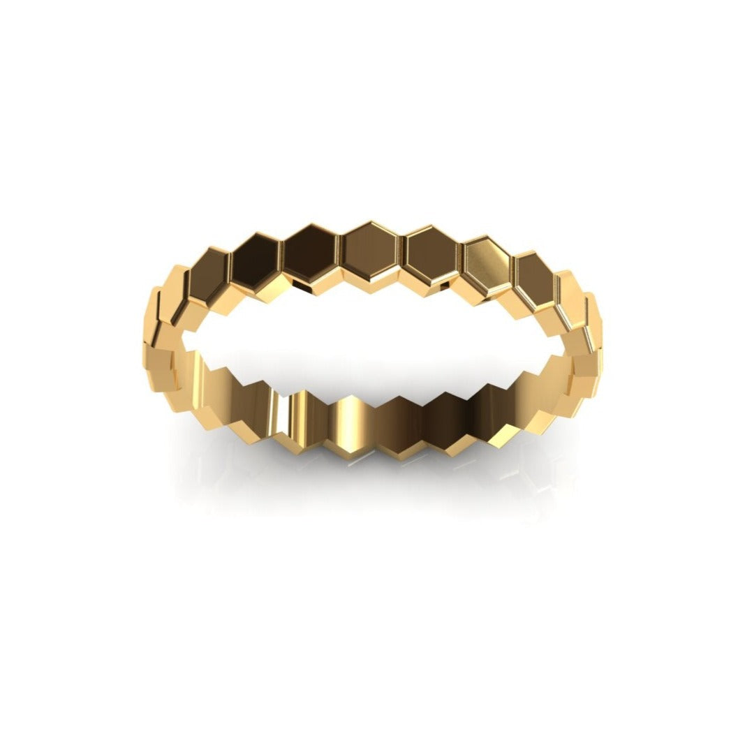 14k gold hexagon pattern ring, detail shot