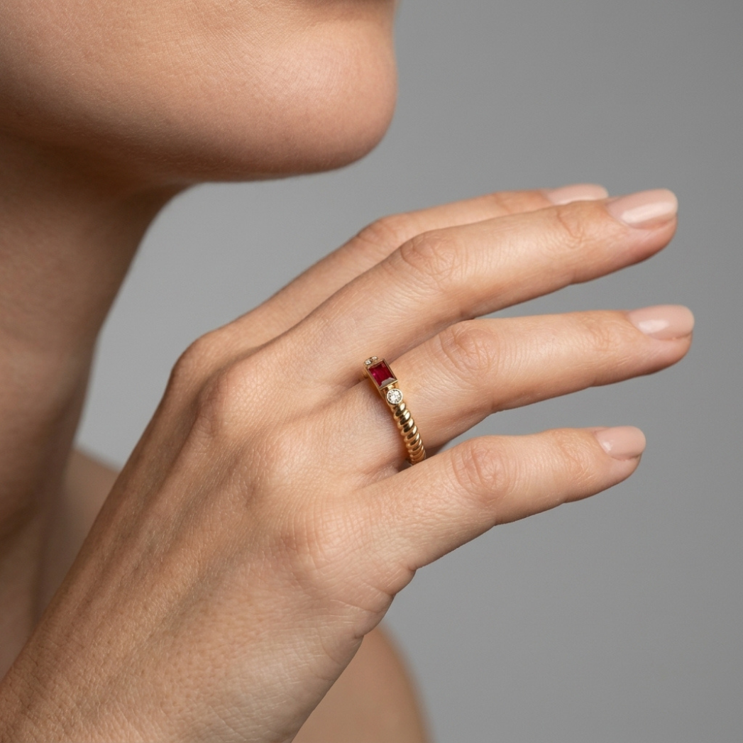 The Ruby Rouge Rope Ring